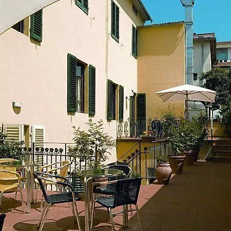 Hotel Savoia E Campana 3*