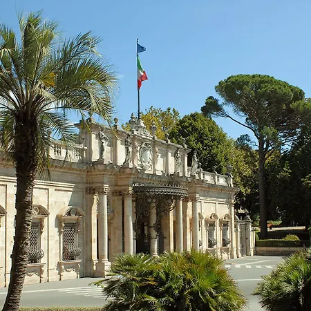 Hotel Savoia E Campana
