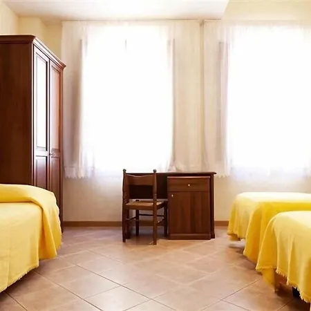 Hotel Savoia E Campana 3*