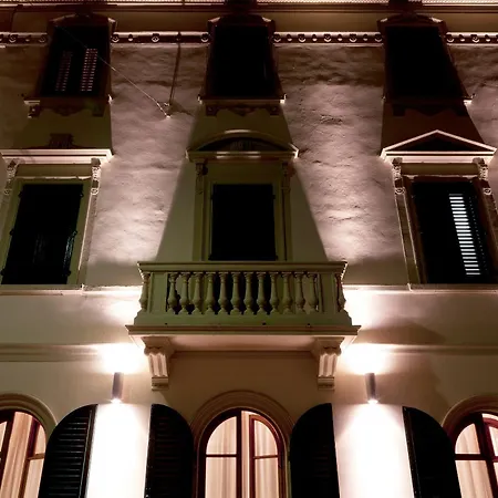 Hotel Savoia E Campana