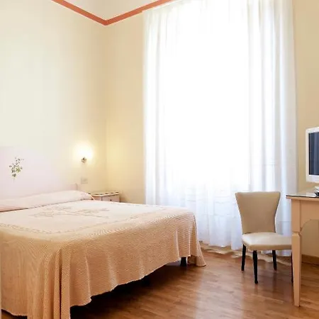 Hotel Savoia E Campana 3*