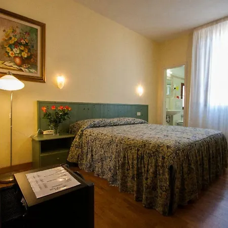 Hotel Savoia E Campana Montecatini Terme